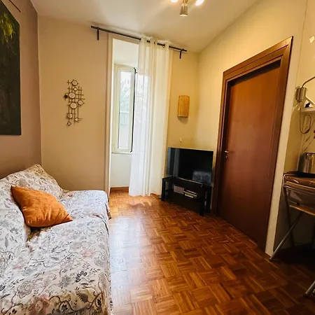 Апартаменты Vivere A San Giovanni Рим